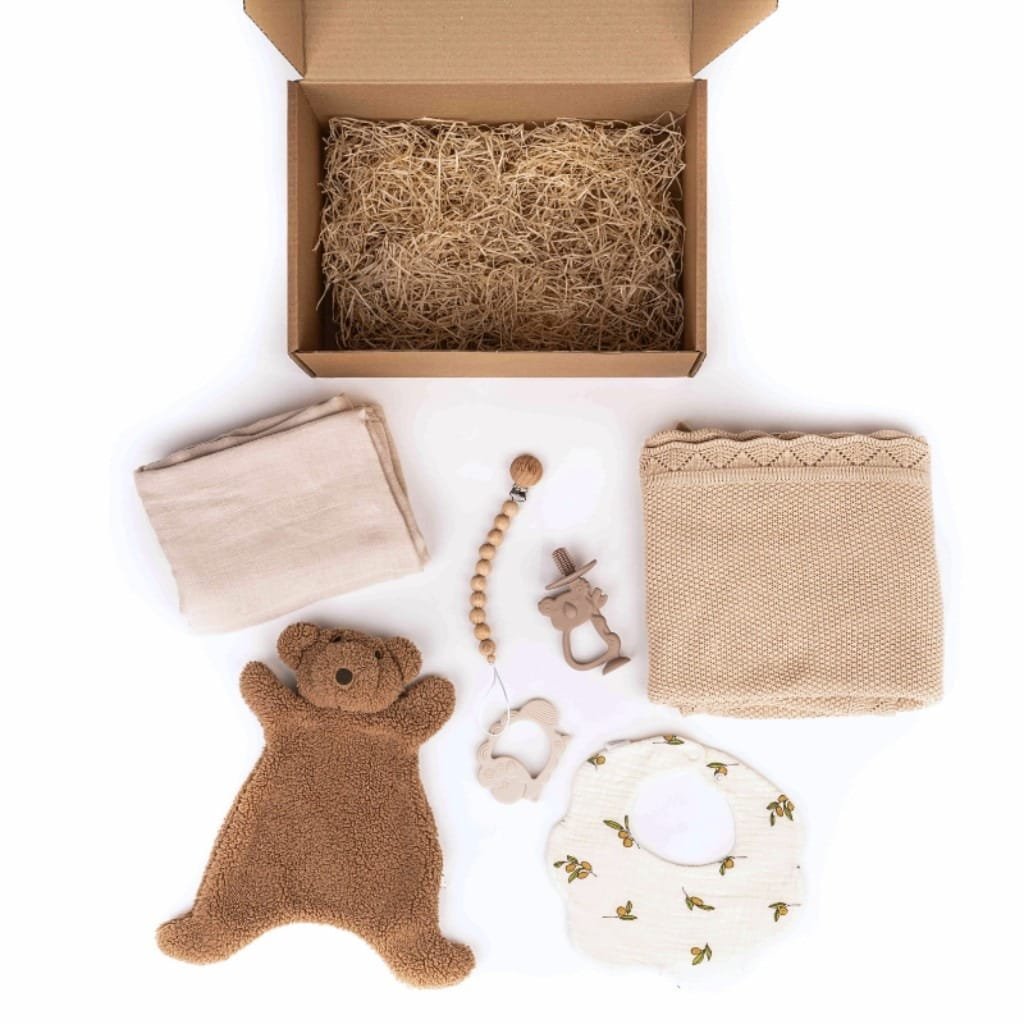 newbornset giftbox with baby essentials for newborns and babies