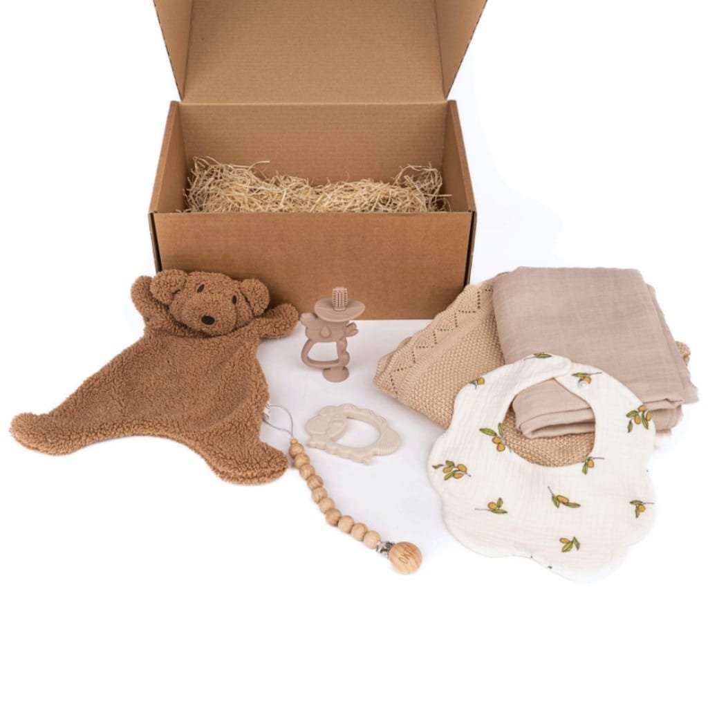 newbornset giftbox with baby essentials for newborns and babies